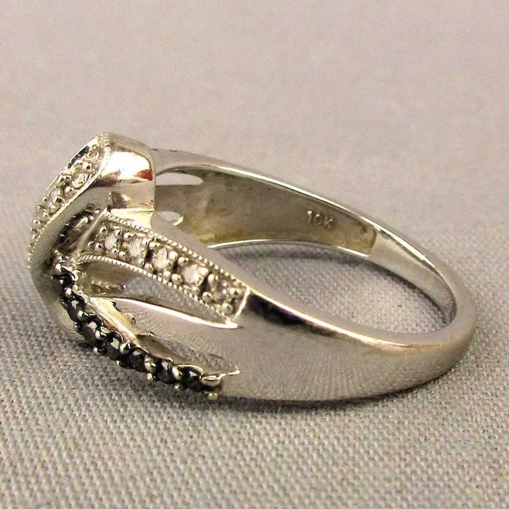 Vintage 10K White Gold Diamond Ring - Great Design - image 4