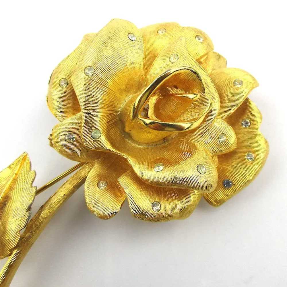 Large Flower Crystal Brooch In Silver With Rhinestone Crystal & Pin Lock