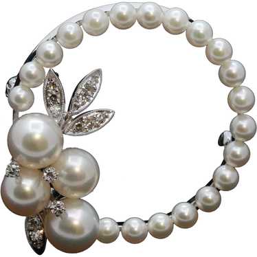 Elegant Ladies Vintage 14K White Gold Pearls Diam… - image 1