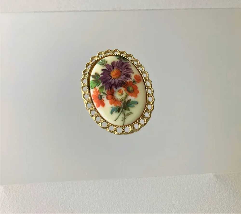 Spring Flowers Bouquet Motif Cameo Brooch Pin Gem