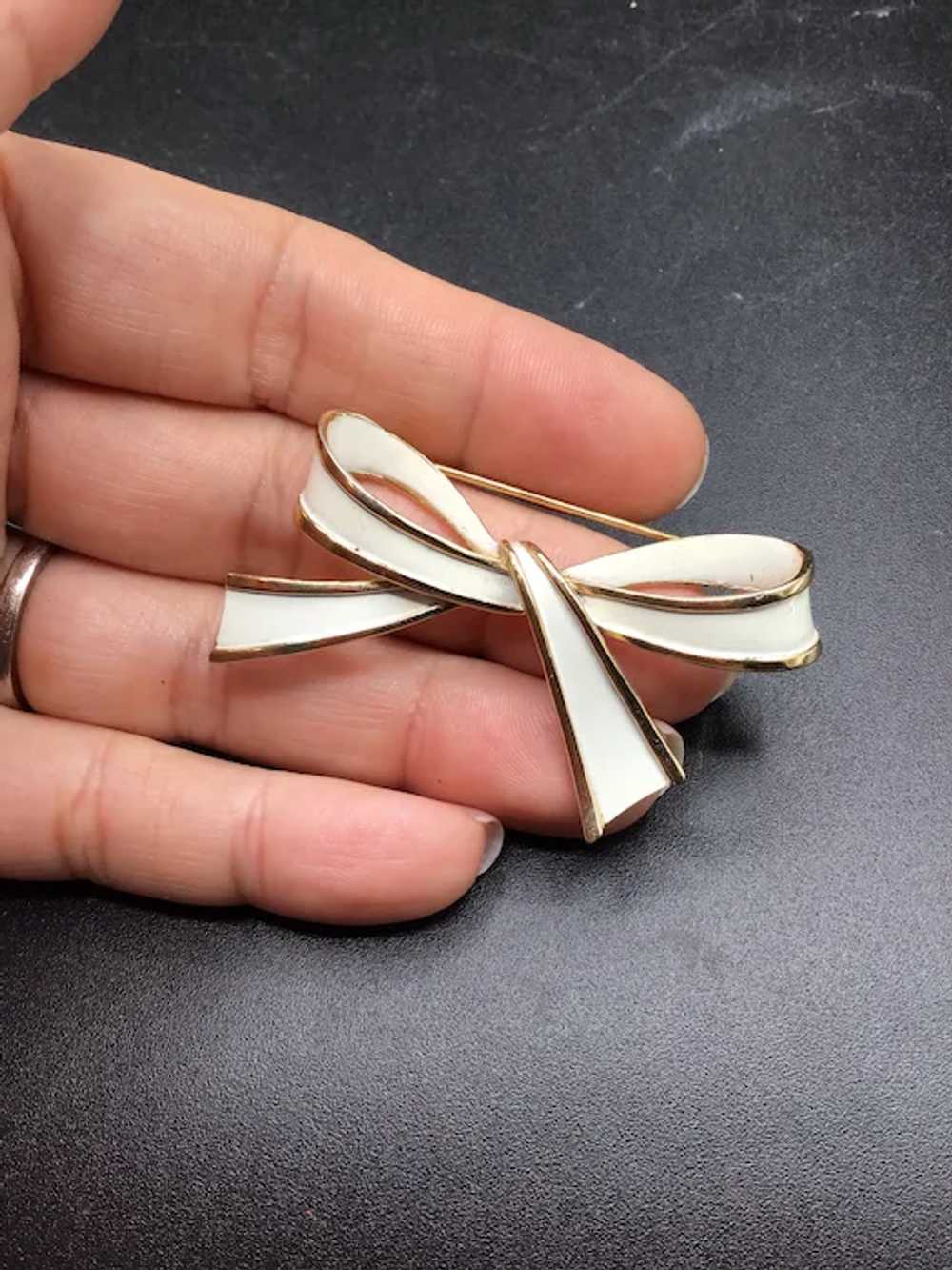 Trifari White Enamel Bow Pin Designer Collectible… - image 3
