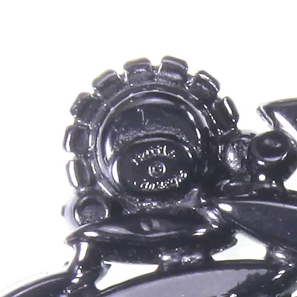 Black Opaque Rhinestone Japanned Brooch – signed … - image 6