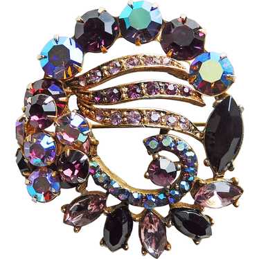 Selini store estate triangle brooch estate blu