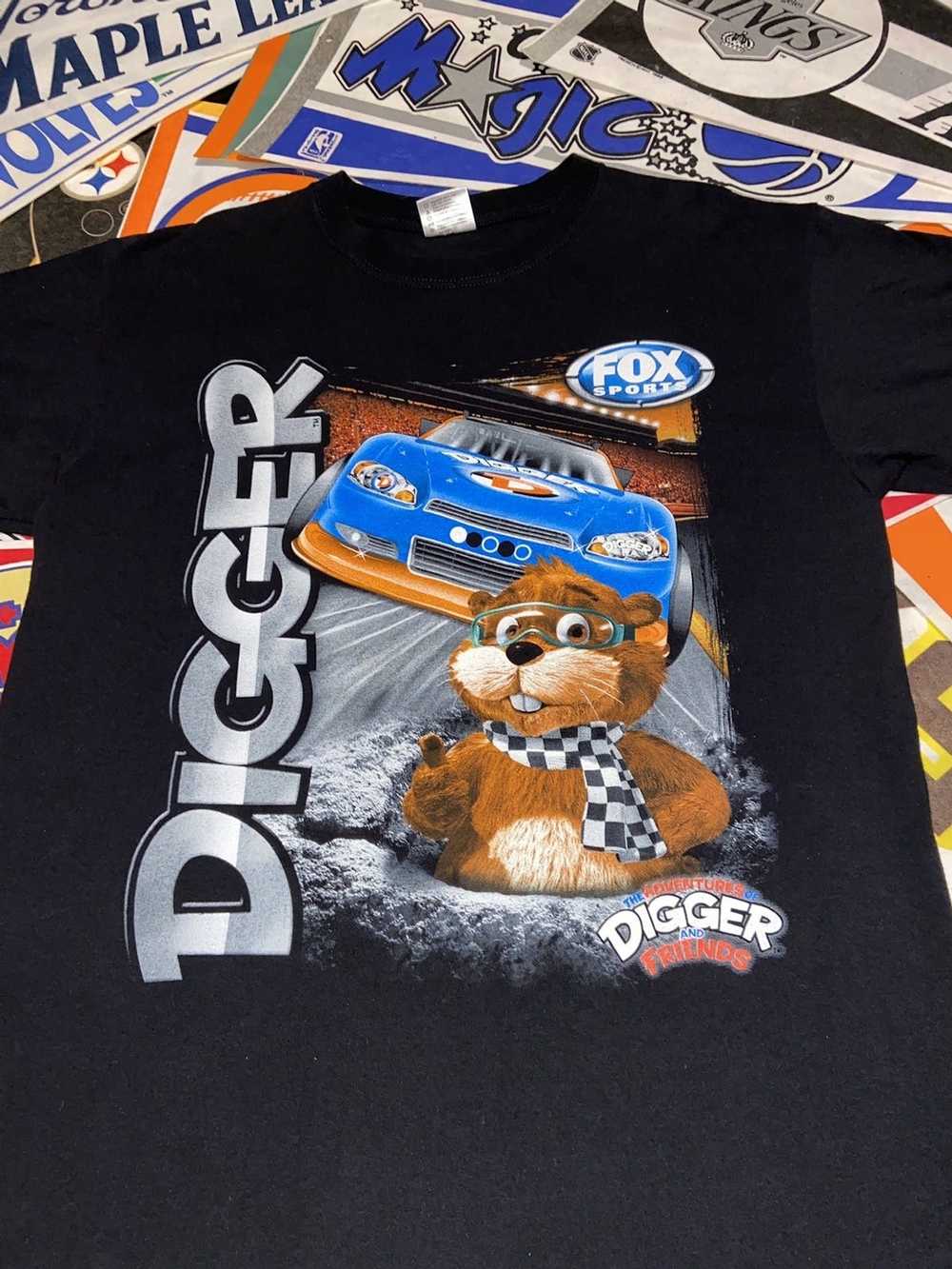 Chase Authentics Digger Fox News racing tee - image 2