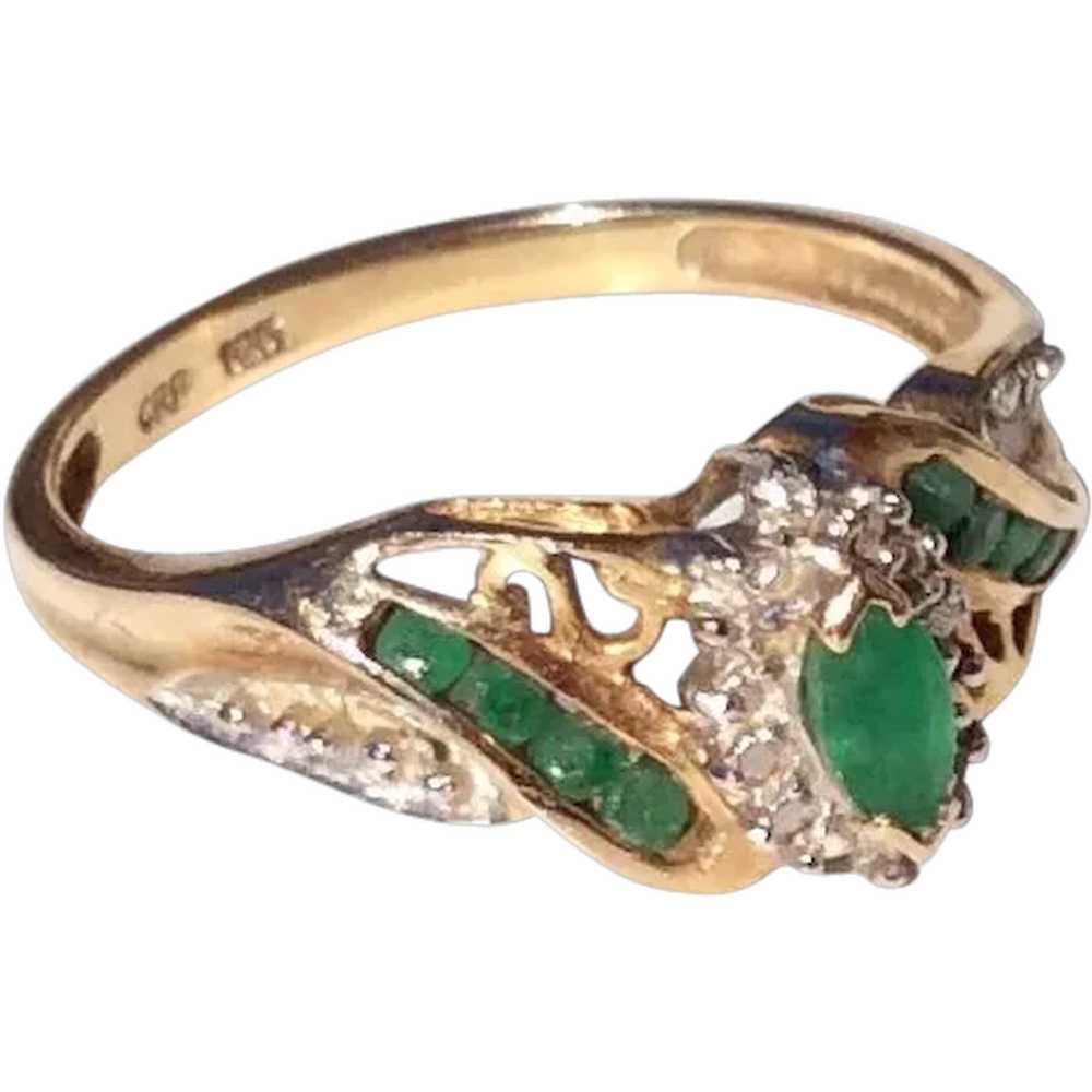 Vintage 10 K Gold Emerald Ring - image 1