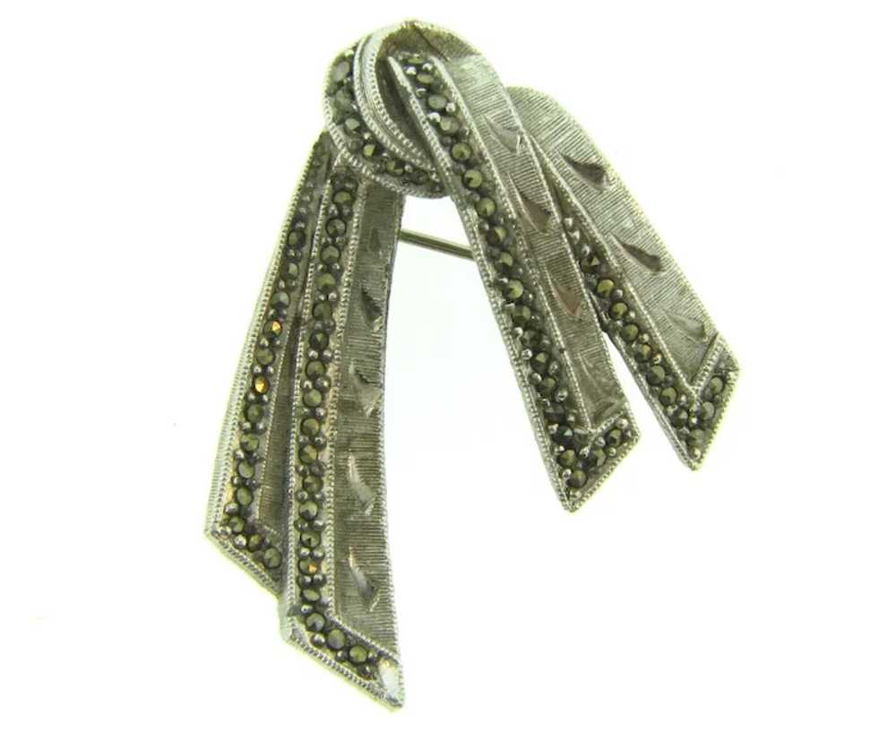 Signed Sphinx  brushed silver tone ribbon Brooch … - image 5