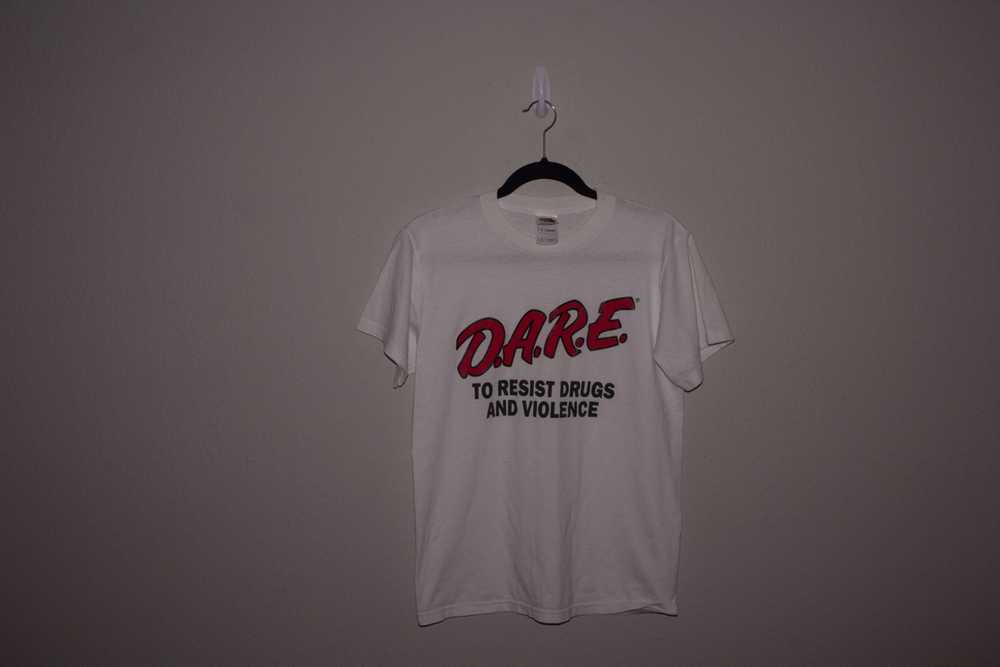 Vintage 90s D.A.R.E. to Resist Drugs and Alcohol … - image 1