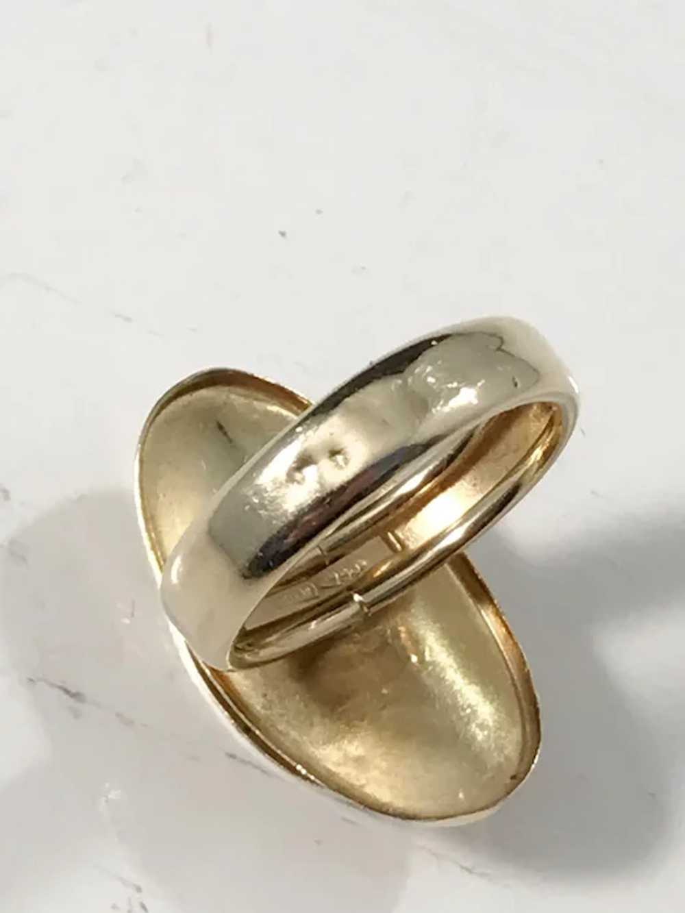 Vintage Arezzo Italy 18k Gold Ring Meander Pattern. Gem