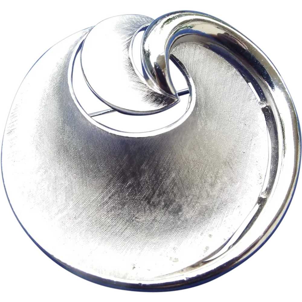 Classic Trifari 1960s Swirl Brooch, Signed, Satin… - image 1