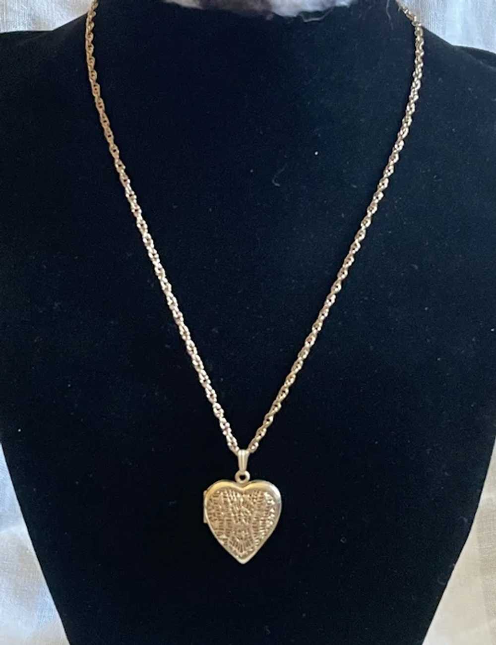 Vintage Gold Filled Filigree Heart Locket Pendant… - image 2