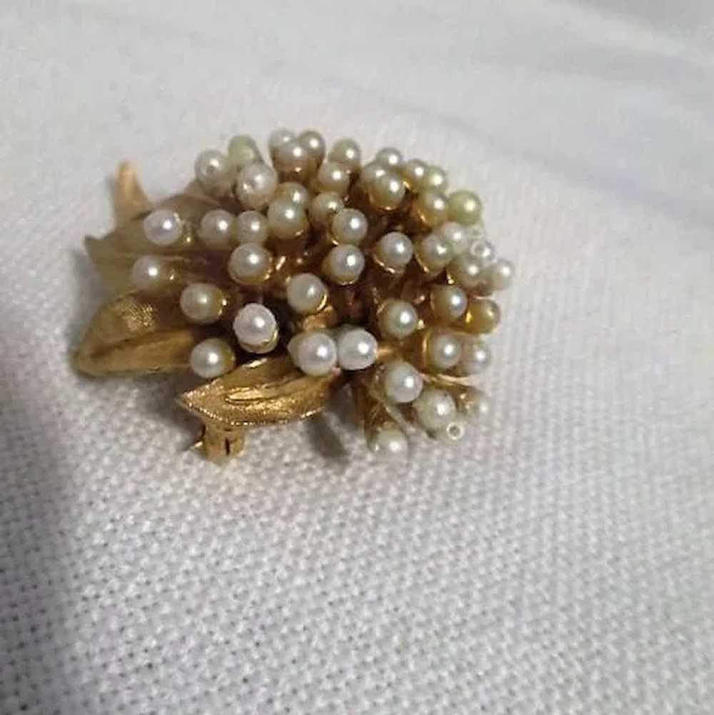 BSK Signed Goldtone and Faux Pearl Brooch/Pin - image 7