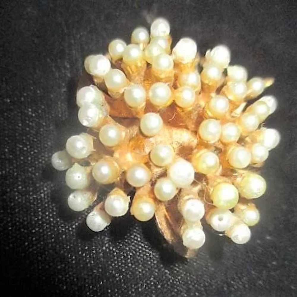 BSK Signed Goldtone and Faux Pearl Brooch/Pin - image 8