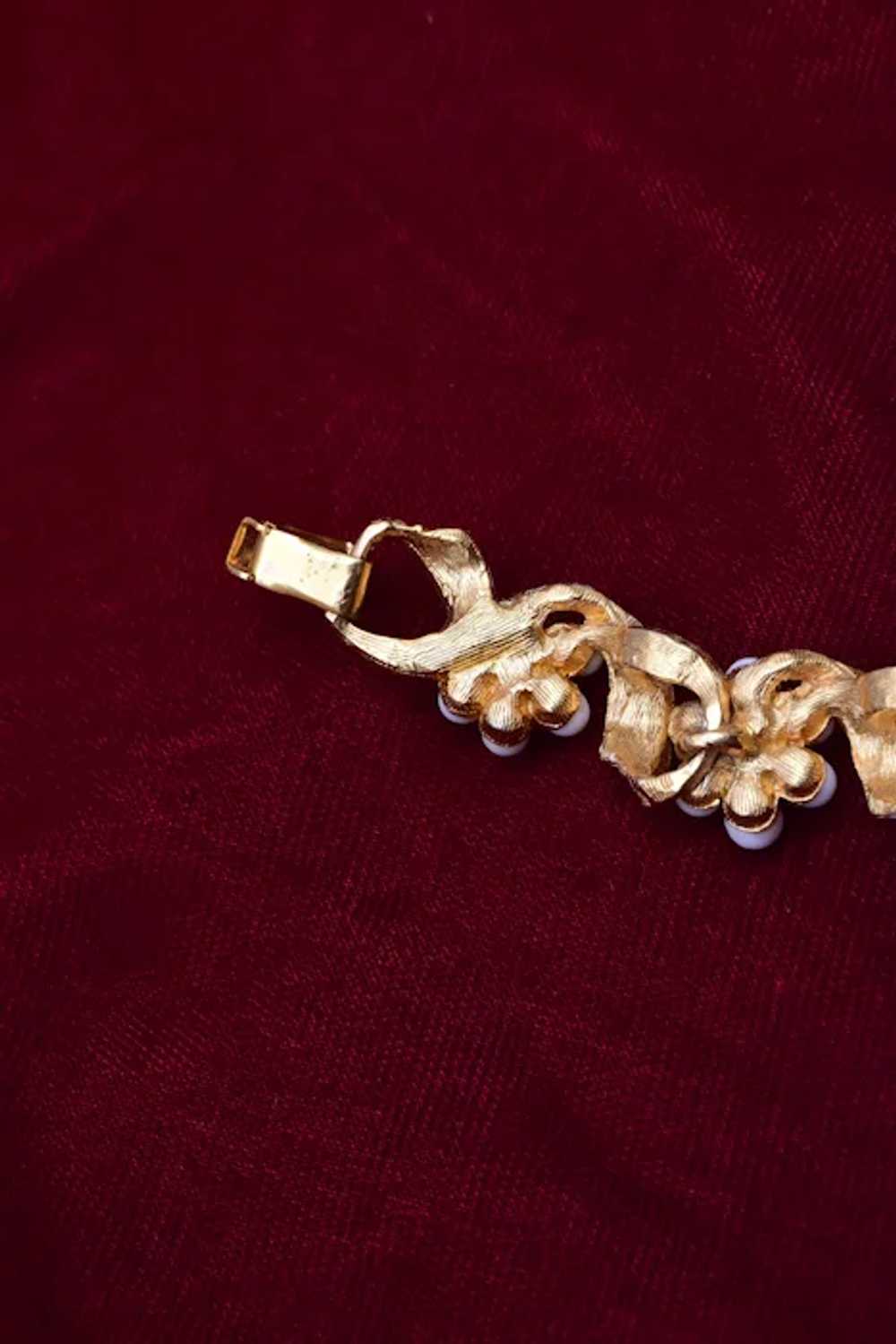 Milk Glass Bead and Enameled Link Bracelet - image 4