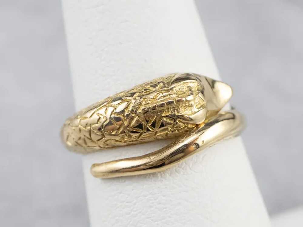Polished 18 Karat Gold Swan Statement Ring - image 9
