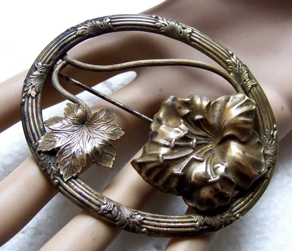 Art Nouveau brooch moulded brass leaf shapes - image 5