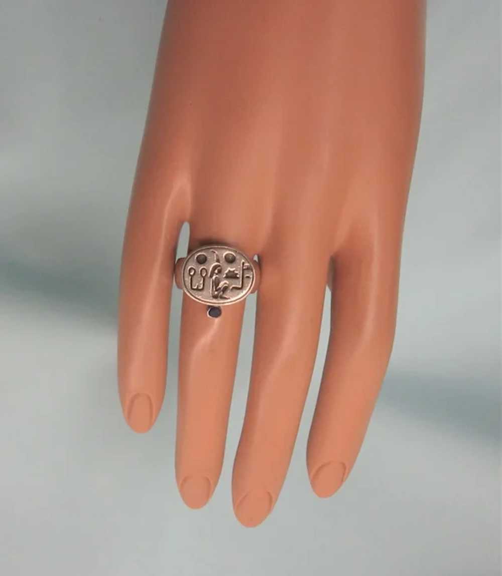 Unusual Vintage Sterling Hieroglyphics Ring, Size… - image 4