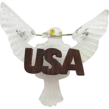 WWII USA Lucite Eagle Brooch Patriotic Sweetheart 