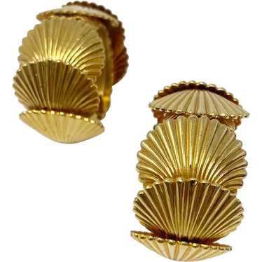 541 Vintage William DeLillo gold plated shell hoo… - image 1