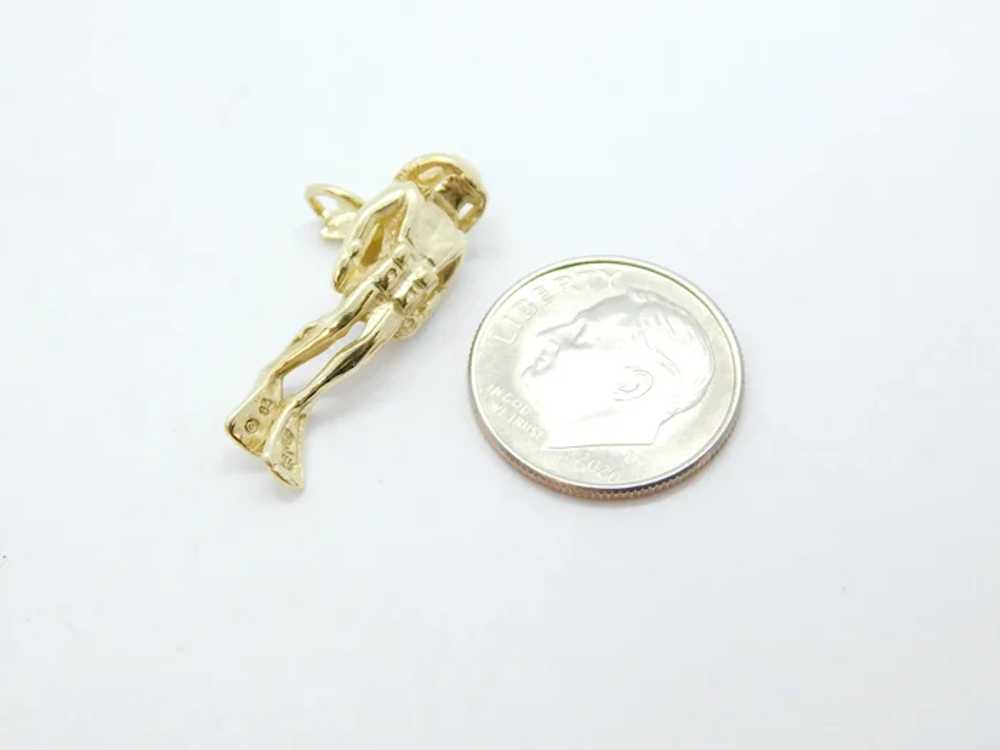 Scuba Diver Pendant 14k Yellow Gold - image 4