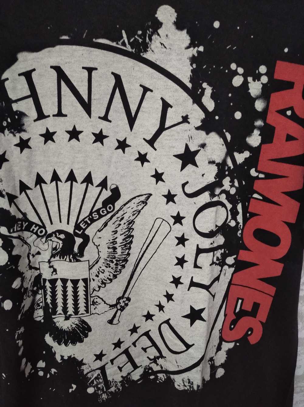 Band Tees × Vintage Vintage Band Tees Ramones Ove… - image 2