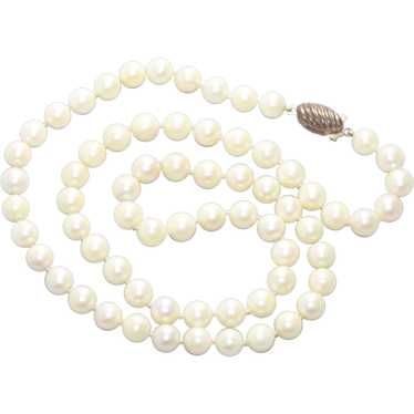 Vintage Cultured Pearl Necklace