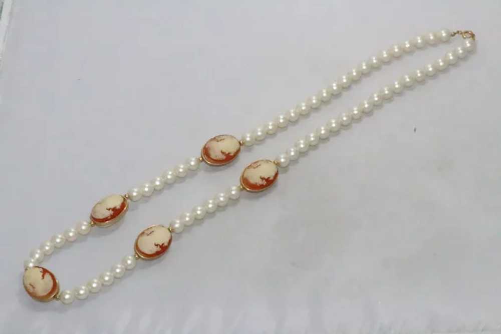 Vintage Cameo Necklace with imitation Pearls - image 2