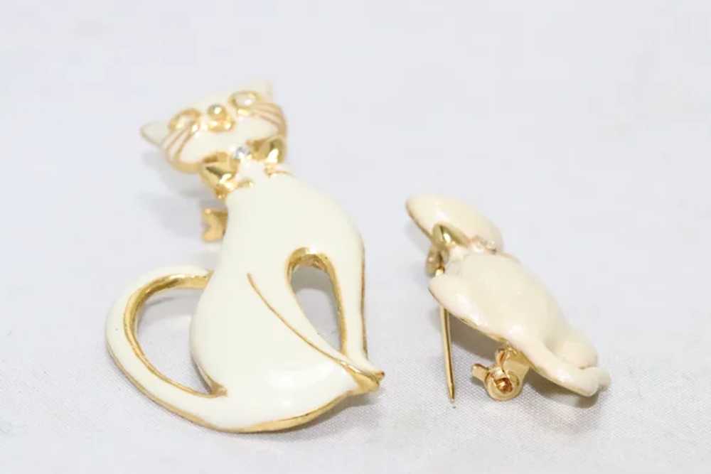 Vintage Gold Tone Bowtie Cats Brooches - image 3