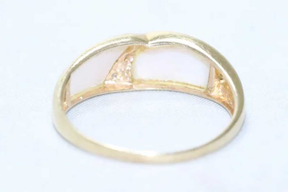 14KT Yellow Gold Mother of Pearl .12CT Diamond Ri… - image 3