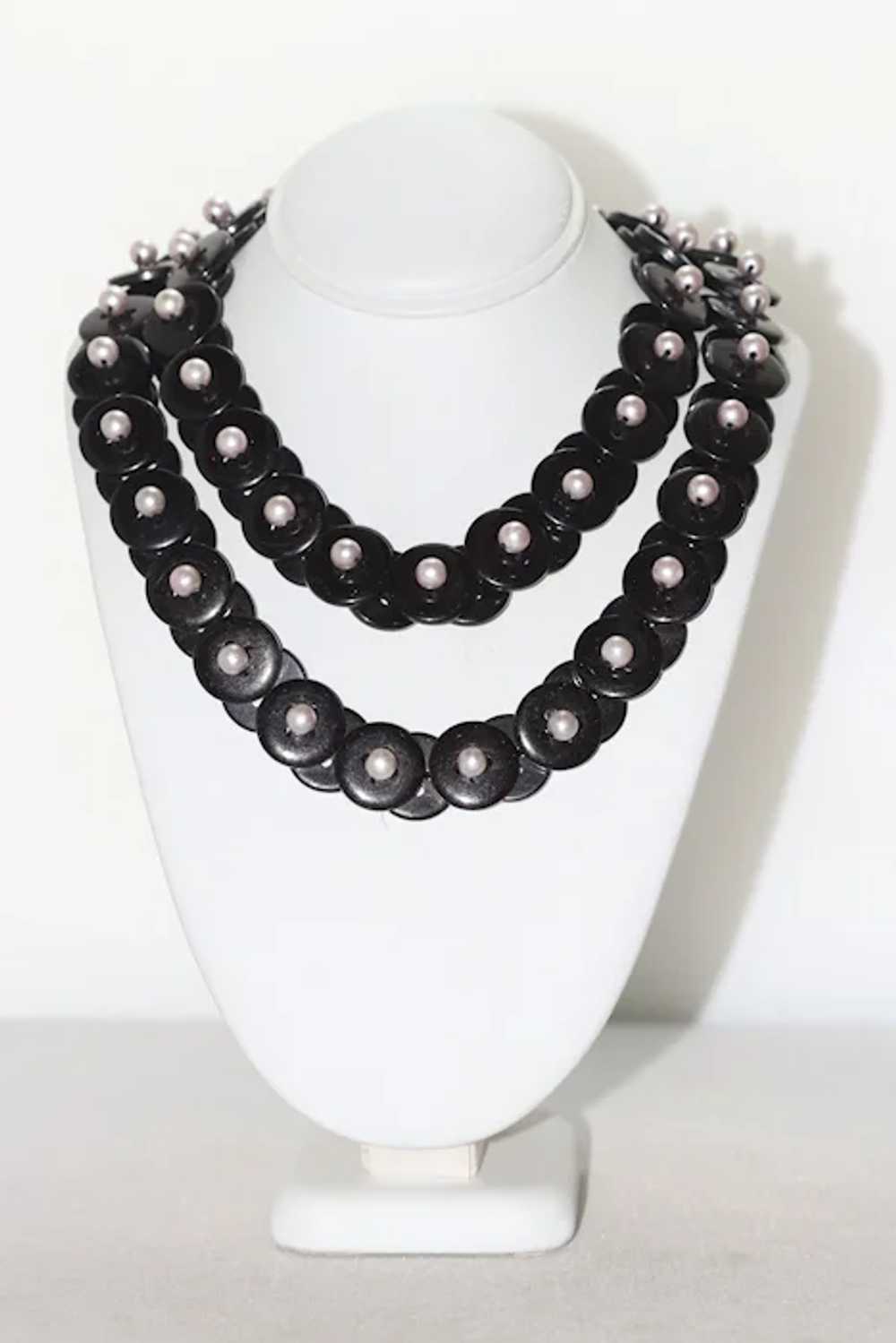 Vintage Handmade Button and Pearl Necklace - image 2