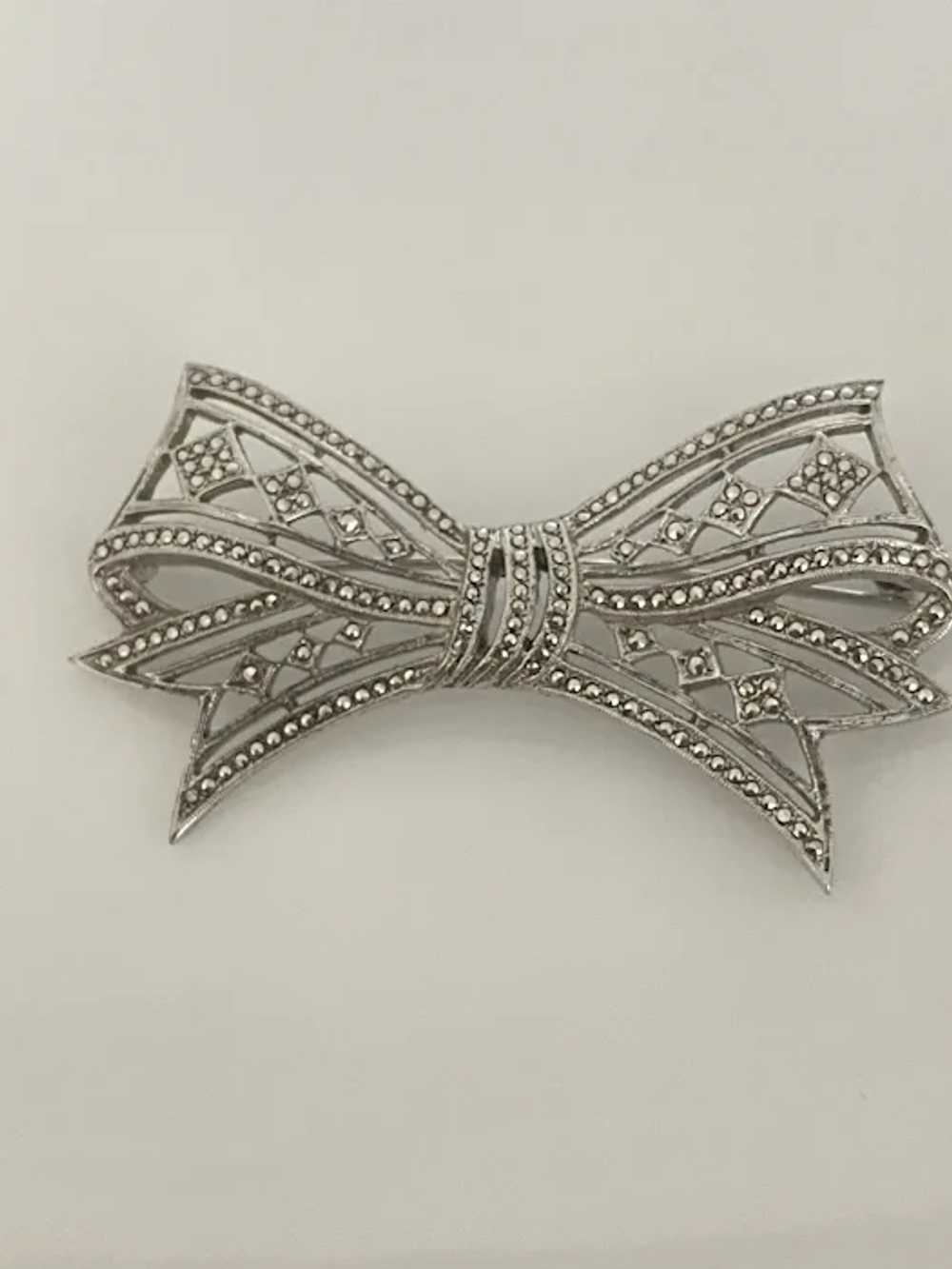 Art Deco Vintage Sterling Marcasite Bow tie Brooc… - image 4