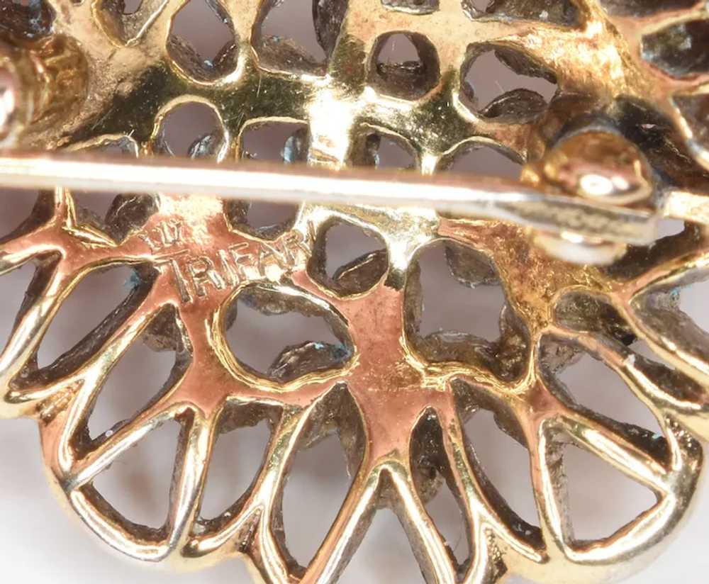 Signed Crown Trifari enamel flower heart brooch - image 4