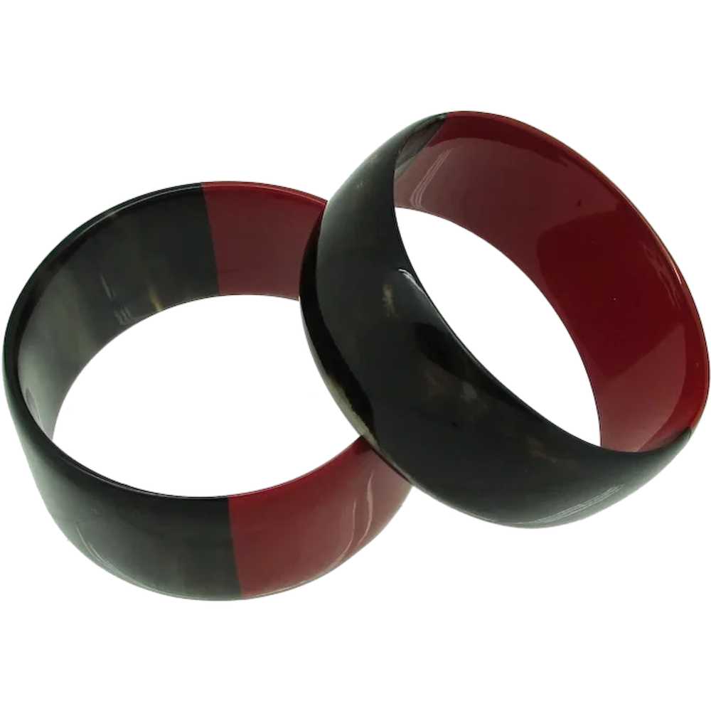 Horn and Red Resin Bangles s/2 - image 1