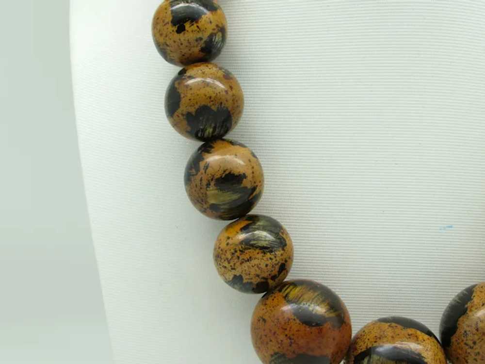 Graduated Painted Wood Bead Necklace - image 3