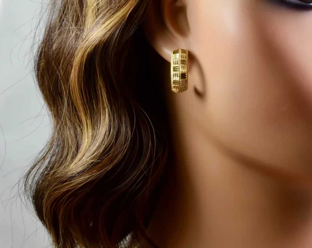 Caroline Ellen Small Gold and Pave Diamond Hoop Earrings – Peridot