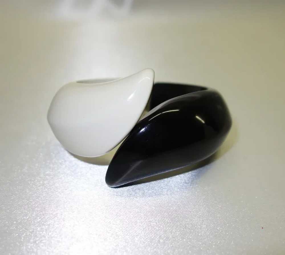 Black and White Molded Lucite Bypass Bracelet - image 2