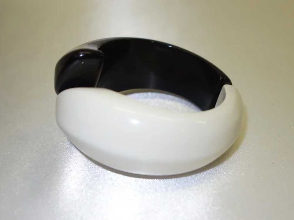 Black and White Molded Lucite Bypass Bracelet - image 5