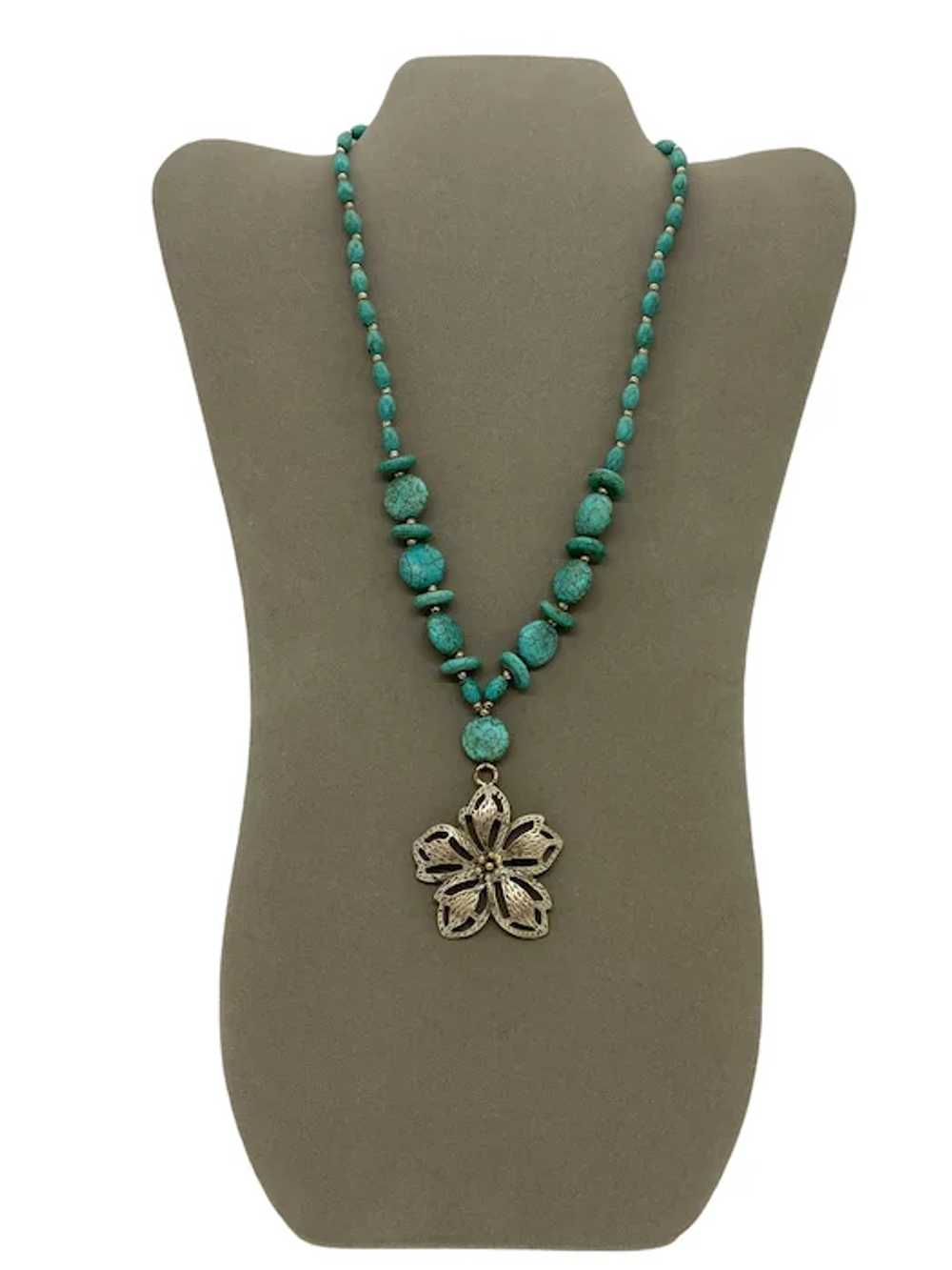 Estate Turquoise Colored Stone Necklace with Silv… - image 10