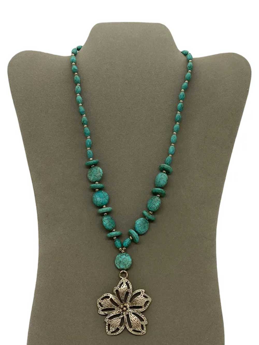 Estate Turquoise Colored Stone Necklace with Silv… - image 11