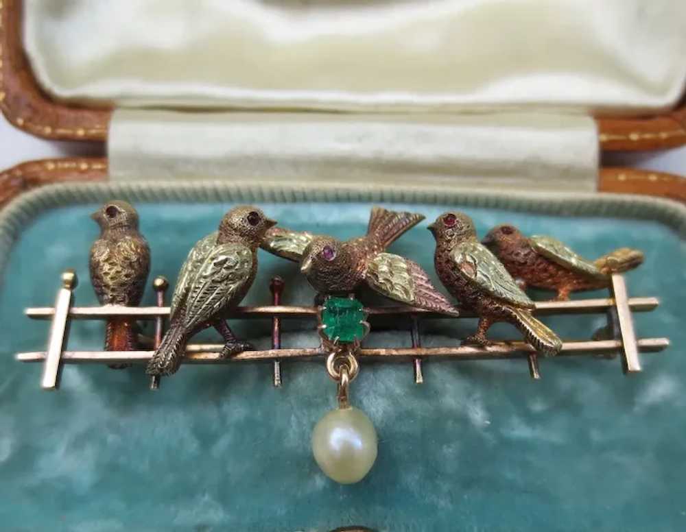 Delightful 14K Gold Antique Bird Brooch with Emer… - image 8