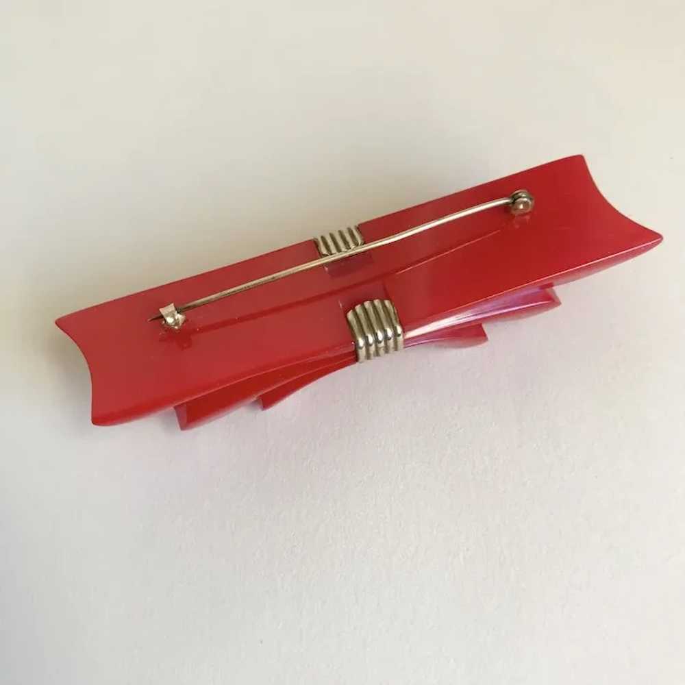 Bakelite Pin Ribbon Bow Cherry Red Color c1940’s - image 5
