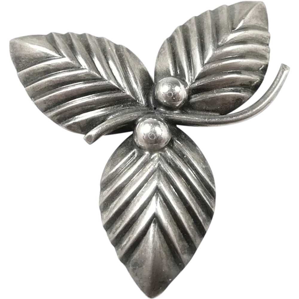 Leafy N. E. From Denmark MCM Brooch c. 1950 - image 1