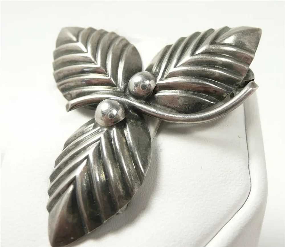 Leafy N. E. From Denmark MCM Brooch c. 1950 - image 2