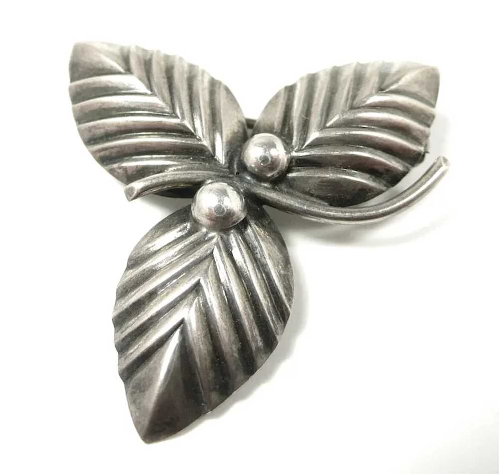 Leafy N. E. From Denmark MCM Brooch c. 1950 - image 5