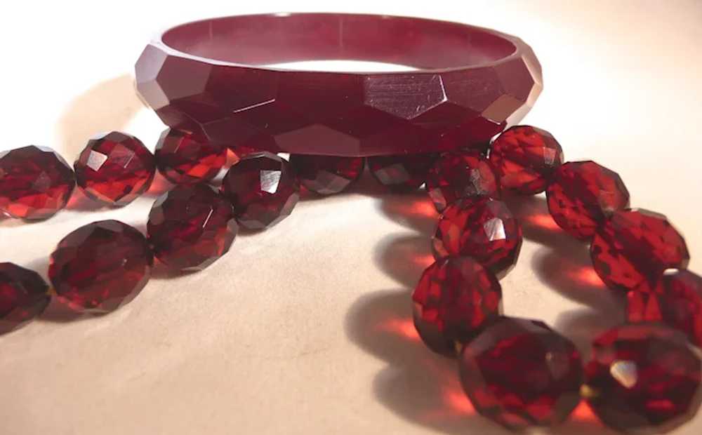 BAKELITE CHERRY AMBER Faceted Necklace & Matching… - image 2