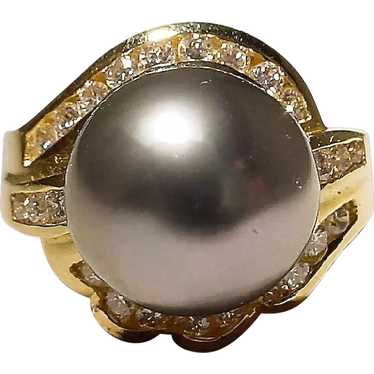 Black Cultured Pearl Diamond Ring 18K