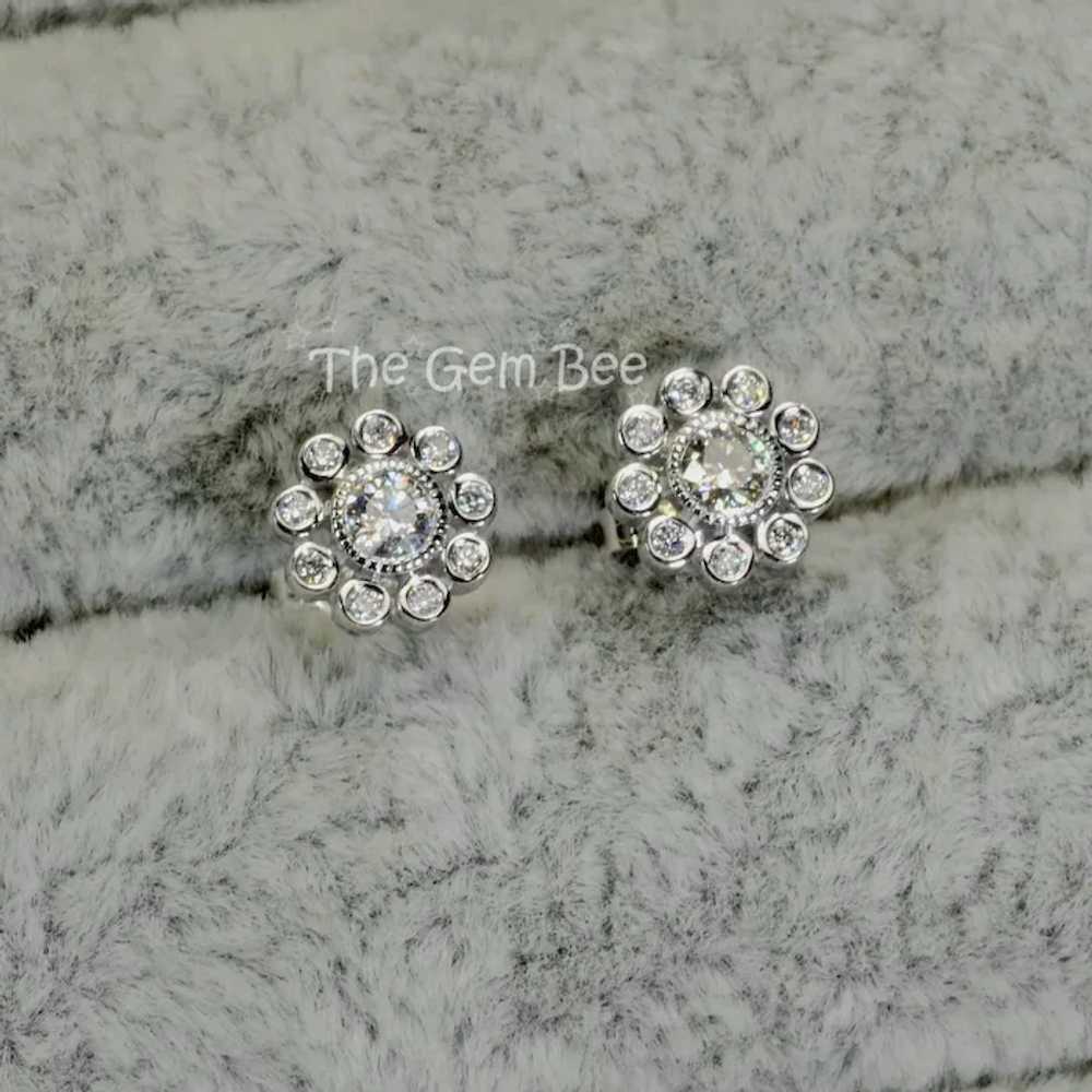 14k Solid White Gold Diamond Flower Ear Studs Pos… - image 2