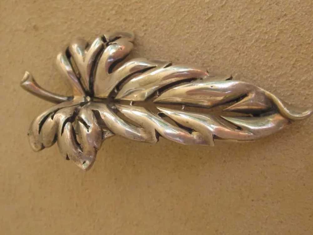 TRIFARI- Very Old Signed Sterling Fur Clip - image 2