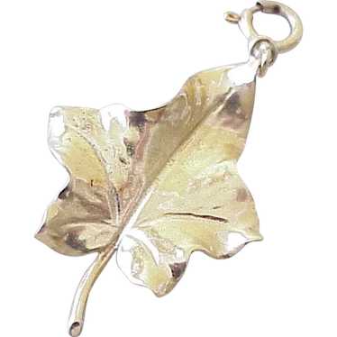 Vintage Oak Leaf Charm 14K Gold Three Dimensional - image 1