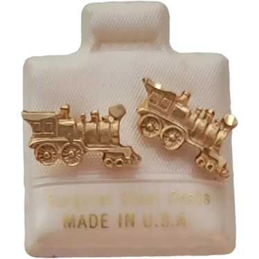 Gold Tone Stainless Steel  Steam Engine Train Pos… - image 1