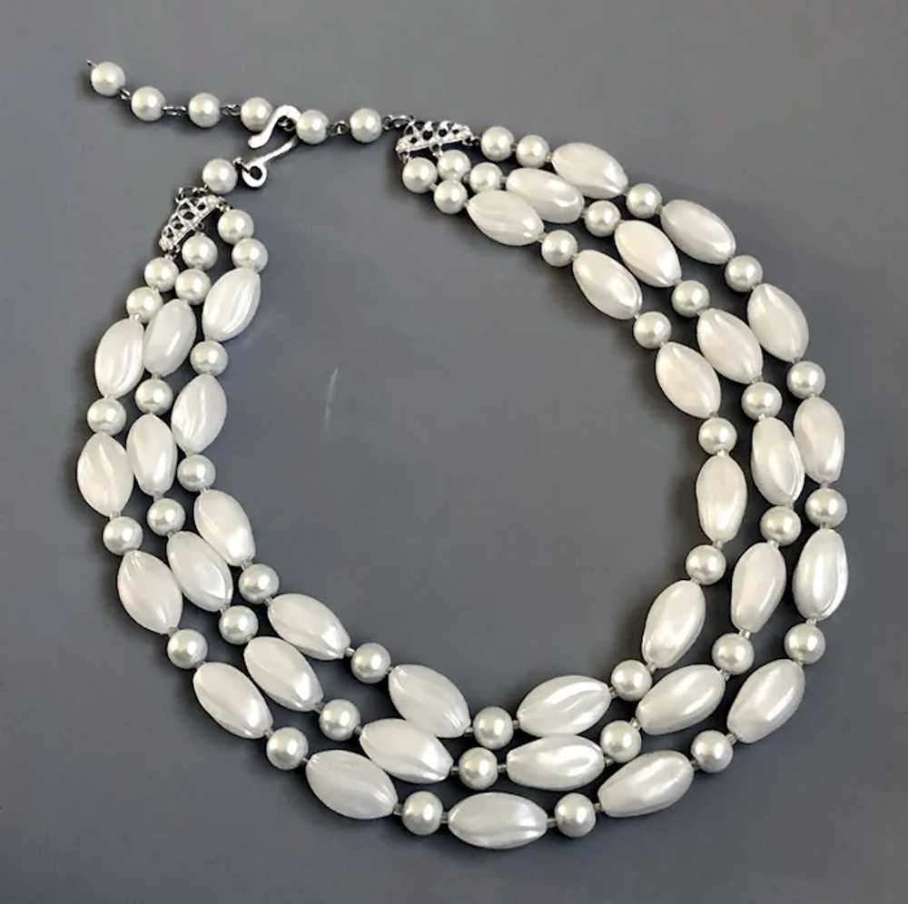 Vintage 3 strand white candy beads faux pearls ne… - image 2
